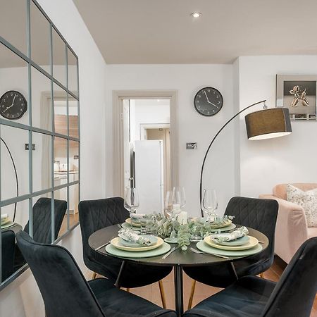 Niru Experience Hidden Gem In Chelsea 2Bd 2Ba Apartment Лондон Екстериор снимка