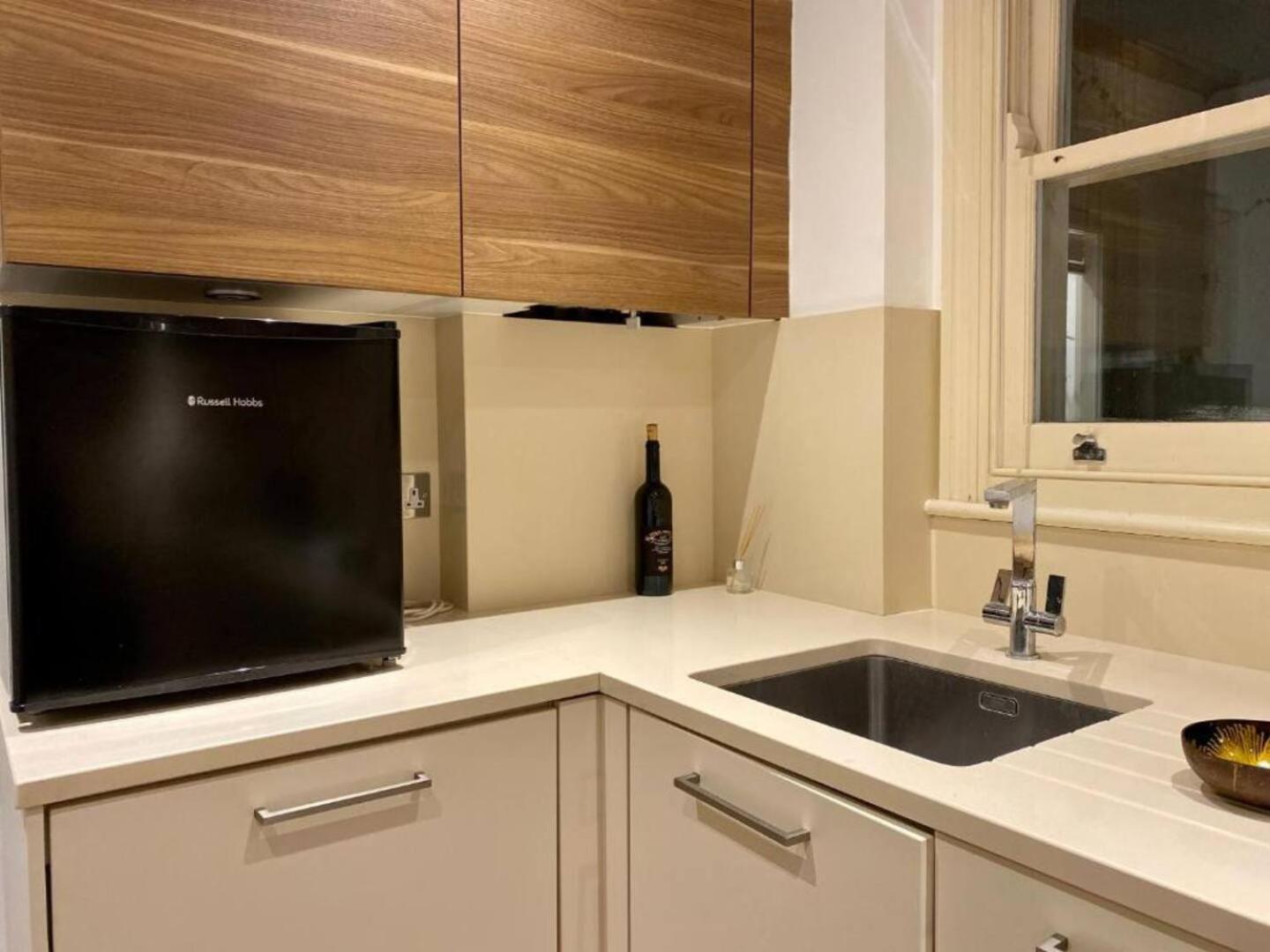 Niru Experience Hidden Gem In Chelsea 2Bd 2Ba Apartment Лондон Екстериор снимка