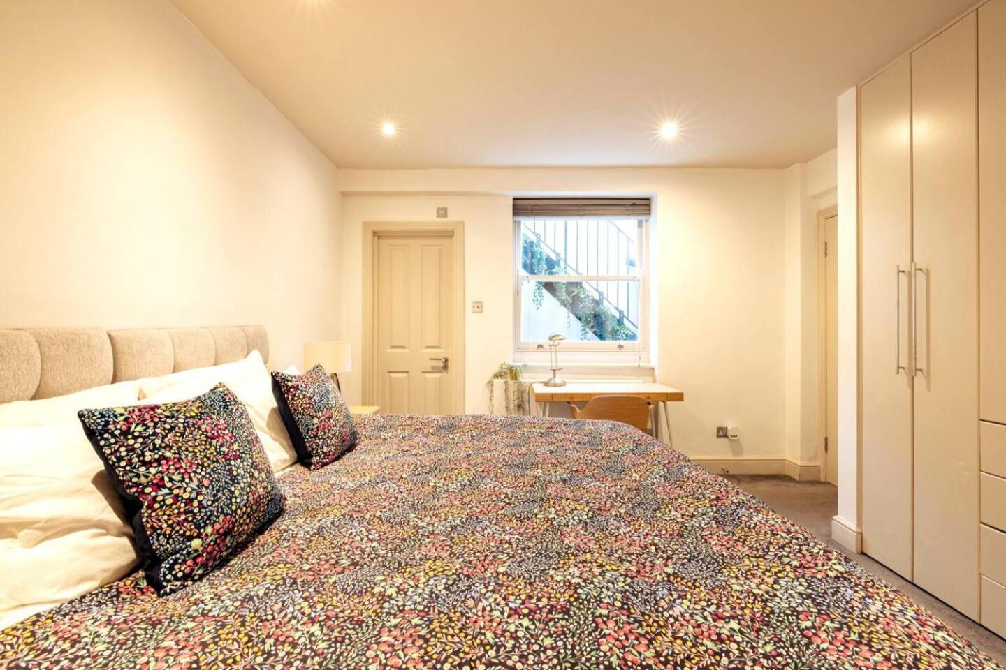 Niru Experience Hidden Gem In Chelsea 2Bd 2Ba Apartment Лондон Екстериор снимка