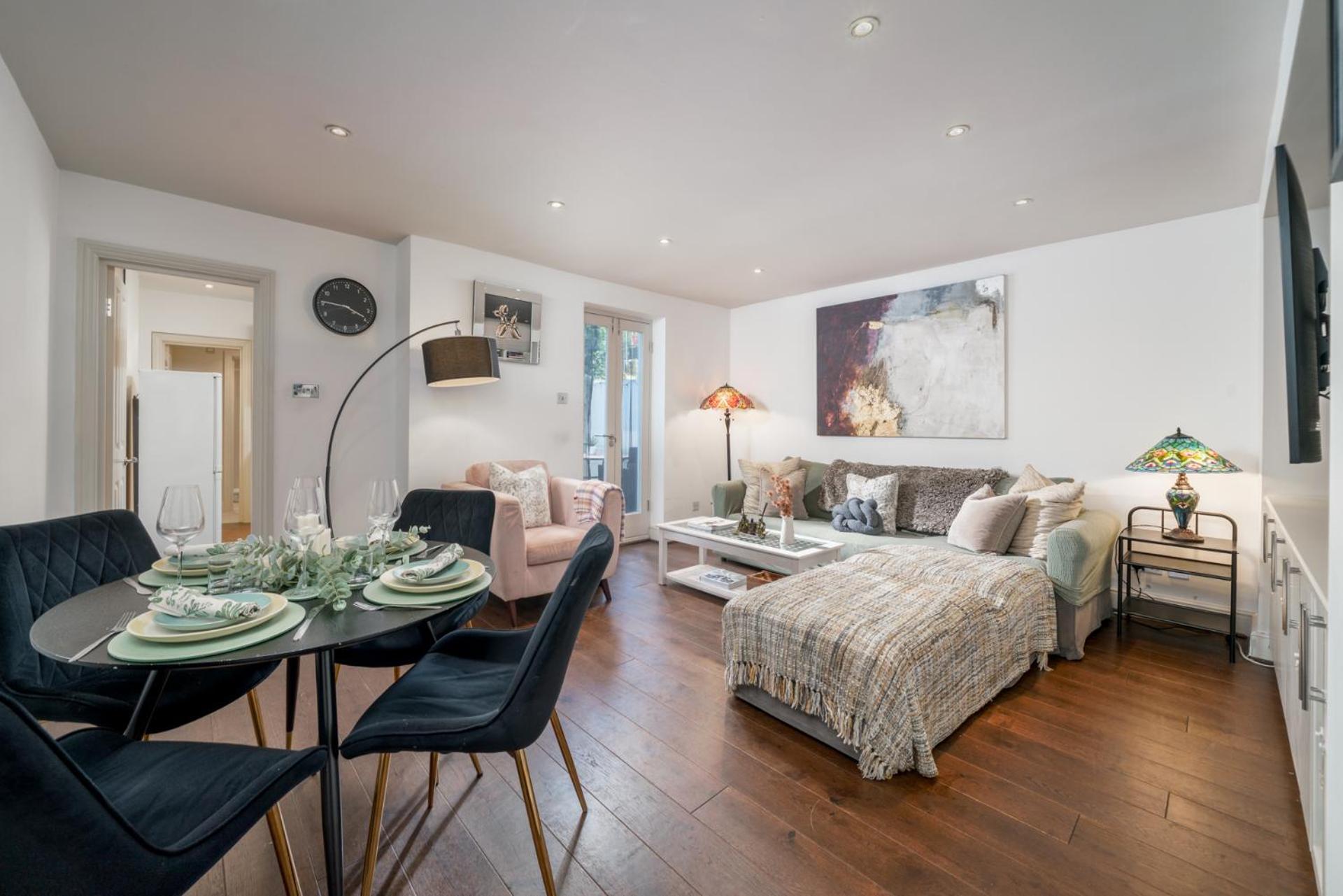 Niru Experience Hidden Gem In Chelsea 2Bd 2Ba Apartment Лондон Екстериор снимка